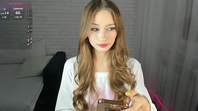 Snapshot of candyboofairy chatting on 03/12/25, 06:22 candyboofairy online show from 03/12/25, 06:22