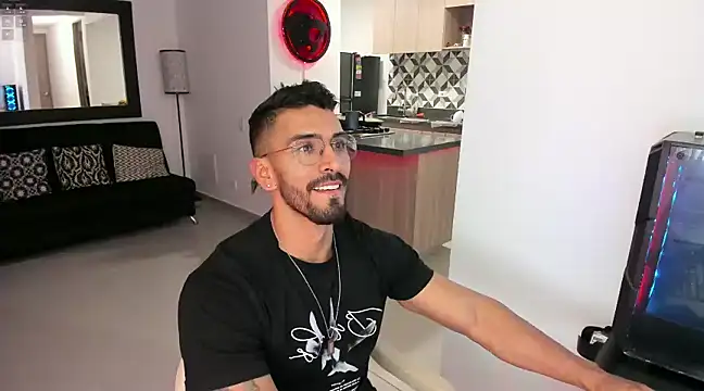 tony muscle online show from 02/09/25, 01:11