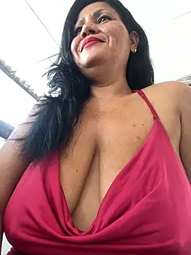 Snapshot of Hot_Rose83 chatting on 01/19/25, 07:04 Hot Rose83 online show from 01/19/25, 07:04