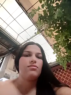 girl milk1 online show from 11/13/25, 09:58