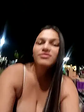 girl milk1 online show from 12/16/25, 12:15