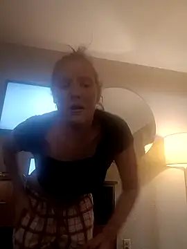 Snapshot of BluEyeGemini333 chatting on 01/13/25, 03:01 BluEyeGemini333 online show from 01/13/25, 03:01