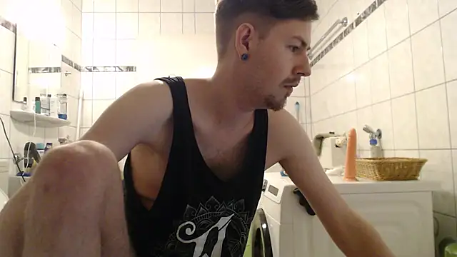 jonny-bisexual online show from 12/29/24, 09:52