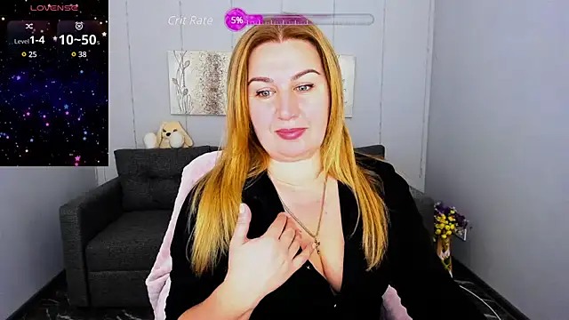 Snapshot of Lili_Crossi chatting on 12/04/24, 06:44 Lili Crossi online show from 12/04/24, 06:44