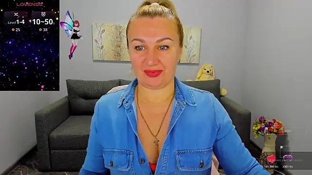 Lili Crossi online show from 11/05/25, 06:57