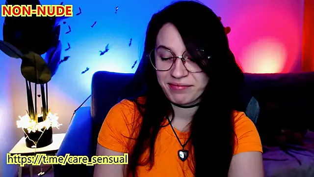 Snapshot of M_Sensual chatting on 02/20/25, 04:50 M Sensual online show from 02/20/25, 04:50