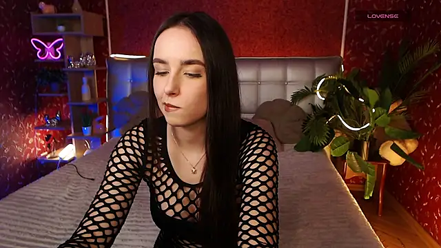 AuroraAksnesss online show from 02/01/25, 06:08