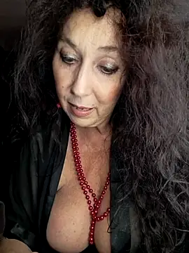 GypsyEsmeralda online show from 10/14/25, 03:57