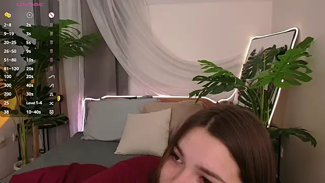 Alice Walters online show from 09/10/25, 02:39