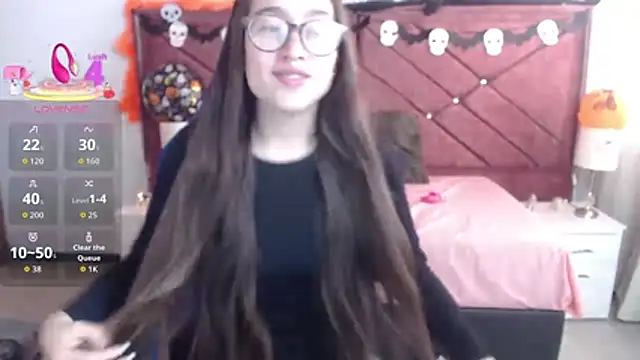 Snapshot of zoe_sweet5 chatting on 10/26/25, 03:40 zoe sweet5 online show from 10/26/25, 03:40