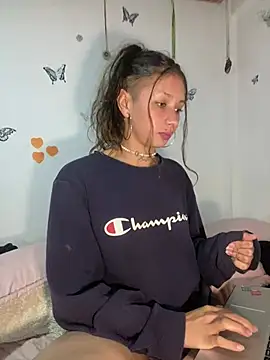 Andi9  online show from 01/11/25, 05:20