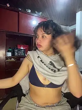 Andi9  online show from 11/09/25, 01:26