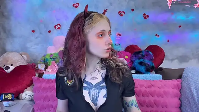 Snapshot of _Devill_Baby chatting on 02/19/26, 05:53 Devill Baby online show from 02/19/26, 05:53