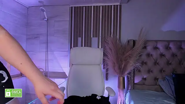 taiiga   online show from 02/08/25, 05:40