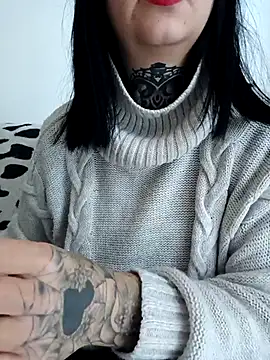 Snapshot of Your_DirtyDoll chatting on 02/13/26, 02:35 Your DirtyDoll online show from 02/13/26, 02:35