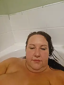 Snapshot of Bekahblows chatting on 02/10/25, 07:07 Bekahblows online show from 02/10/25, 07:07