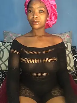 NunuBerry16 online show from 12/16/24, 08:48