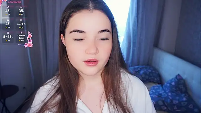 Snapshot of CathrynDail chatting on 09/10/25, 07:08 CathrynDail online show from 09/10/25, 07:08