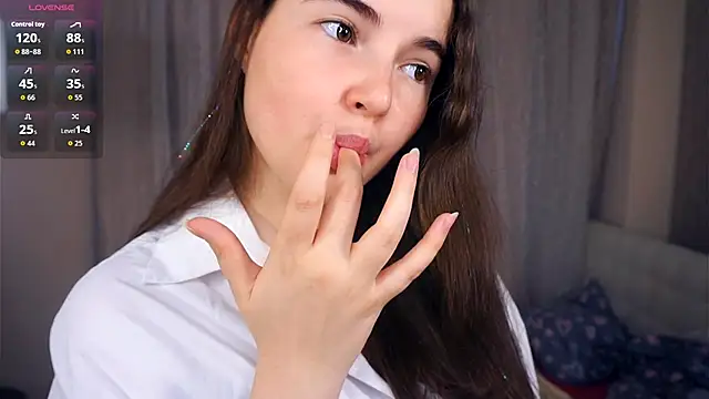 Snapshot of CathrynDail chatting on 10/27/25, 06:39 CathrynDail online show from 10/27/25, 06:39