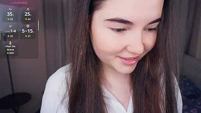 Snapshot of CathrynDail chatting on 11/04/25, 06:12 CathrynDail online show from 11/04/25, 06:12