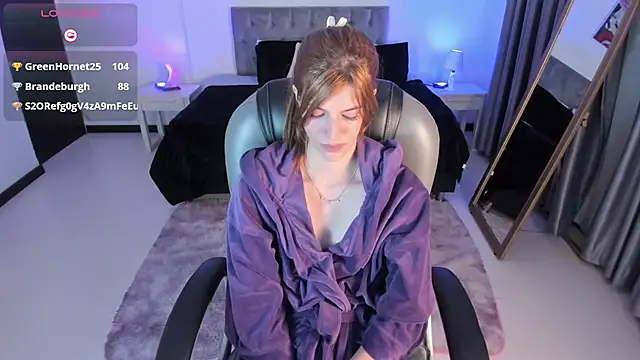 Nora Vennucci online show from 03/01/25, 11:37