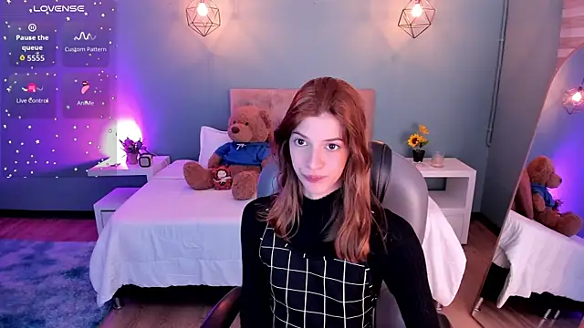 Nora Vennucci online show from 09/10/25, 08:09