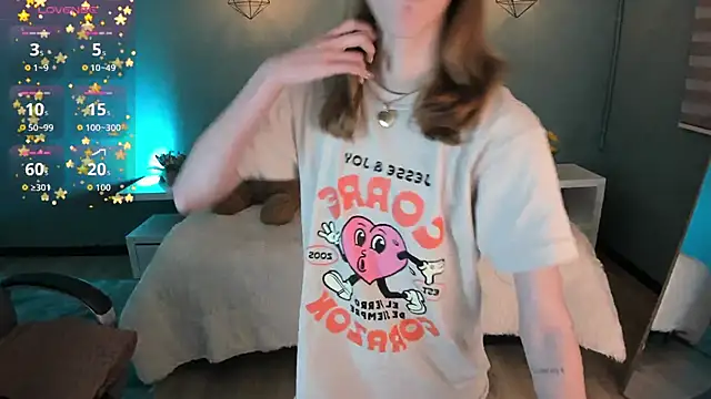 Nora Vennucci online show from 10/11/25, 07:56