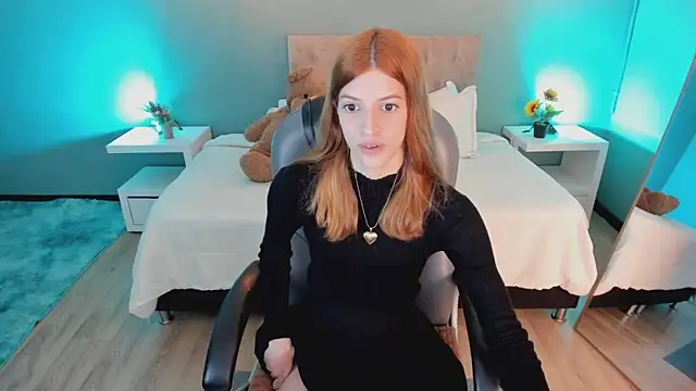 Nora Vennucci online show from 11/11/25, 06:19