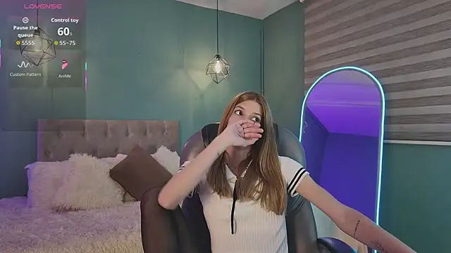 Nora Vennucci online show from 03/19/26, 09:19