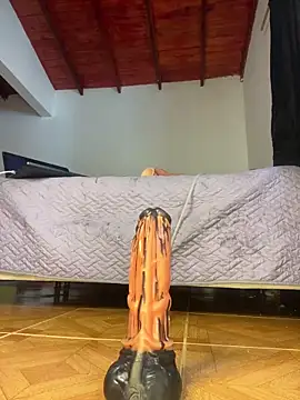 Snapshot of shaylin_brooke1 chatting on 03/20/25, 07:14 shaylin brooke1 online show from 03/20/25, 07:14