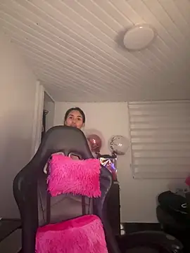 Anily Lovely online show from 04/16/26, 11:51