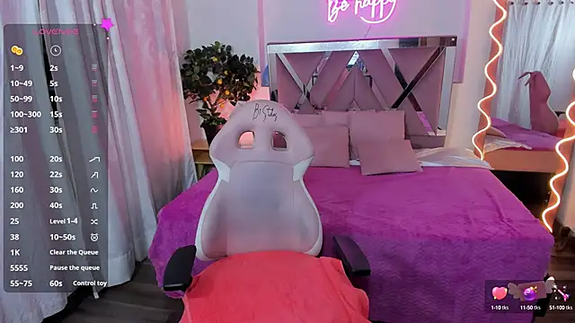 Daphnne tay online show from 03/03/25, 03:19