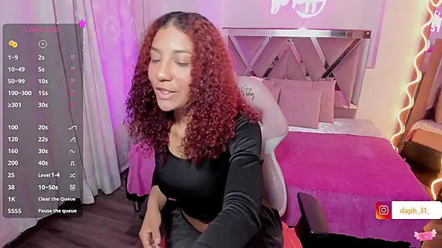 Daphnne tay online show from 03/07/25, 03:29