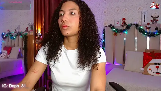 Daphnne tay online show from 12/03/25, 03:36