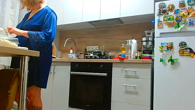 Brionia online show from 12/17/25, 11:44