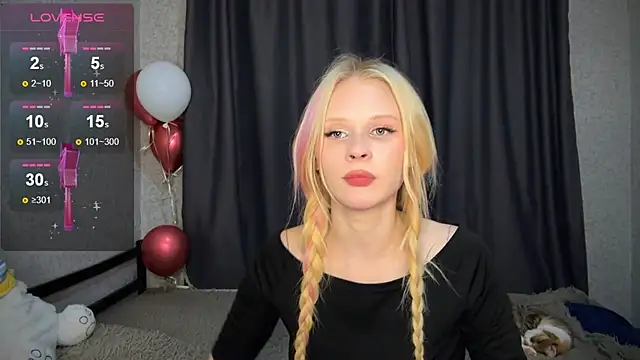 lisa barbie online show from 12/13/24, 01:01