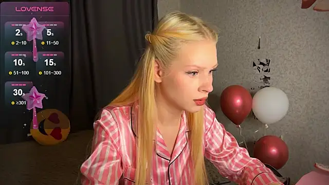 lisa barbie online show from 12/20/24, 03:14