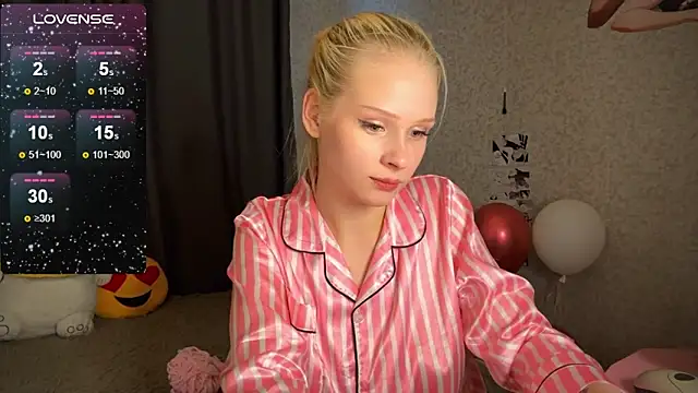 lisa barbie online show from 12/21/24, 07:03