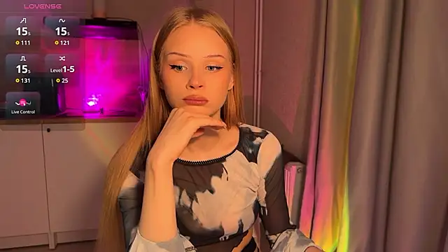 lisa barbie online show from 02/22/26, 07:34