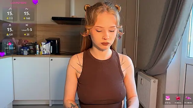 lisa barbie online show from 03/20/26, 03:39