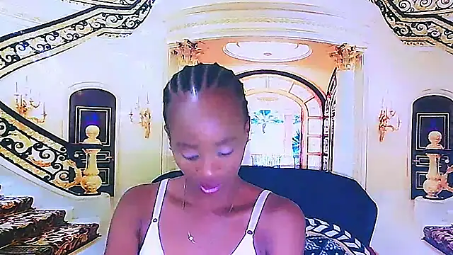 Snapshot of EbonyCreamy69 chatting on 01/03/25, 09:47 EbonyCreamy69 online show from 01/03/25, 09:47