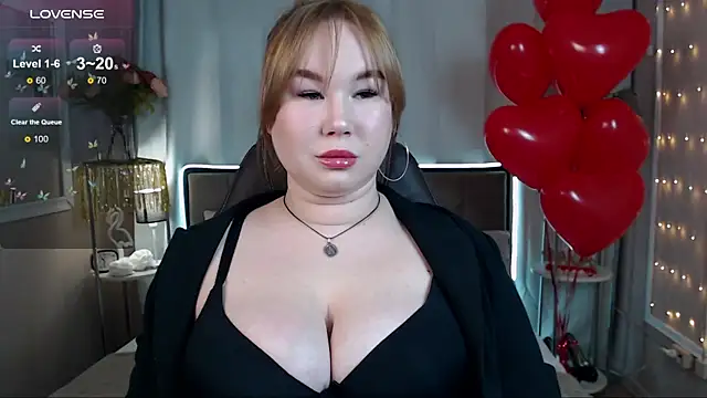 Snapshot of Emmy_Greis chatting on 02/12/25, 12:01 Emmy Greis online show from 02/12/25, 12:01