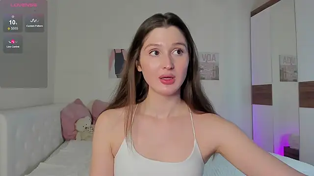 Snapshot of tender_babyy chatting on 02/01/25, 02:13 tender babyy online show from 02/01/25, 02:13