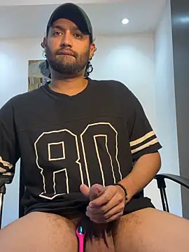 Snapshot of Dirtyboyhot chatting on 02/25/26, 01:48 Dirtyboyhot online show from 02/25/26, 01:48