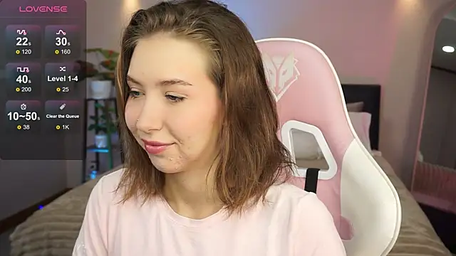 LinaSiren online show from 12/13/24, 03:05