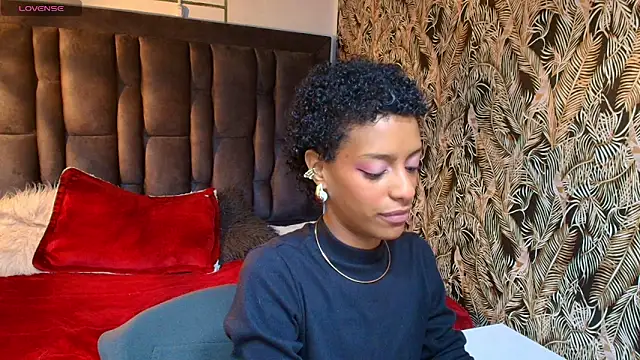 Snapshot of Zia_Green chatting on 04/28/26, 01:05 Zia Green online show from 04/28/26, 01:05