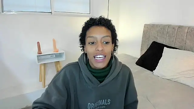 Snapshot of Zia_Green chatting on 06/09/26, 12:28 Zia Green online show from 06/09/26, 12:28