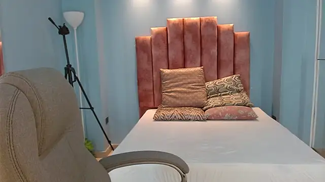 lou rosse  online show from 03/24/26, 07:52