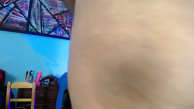 Iivana 19 online show from 10/30/25, 04:19