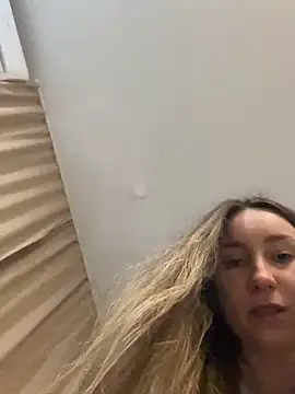 viviandaimond1 online show from 02/04/25, 10:45